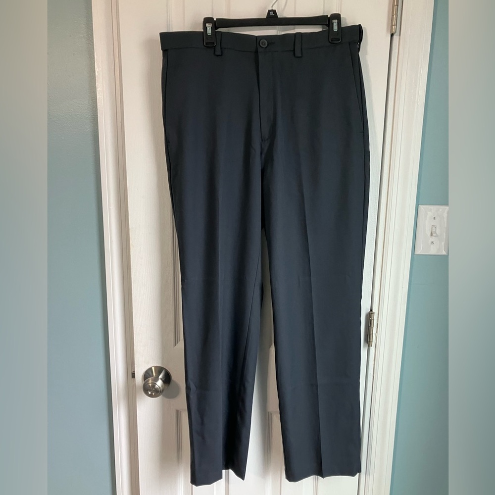 Haggar Men’s Cool 18 Pro Pants Classes Fit Size 34x32 Dark Gray NEW No Tags